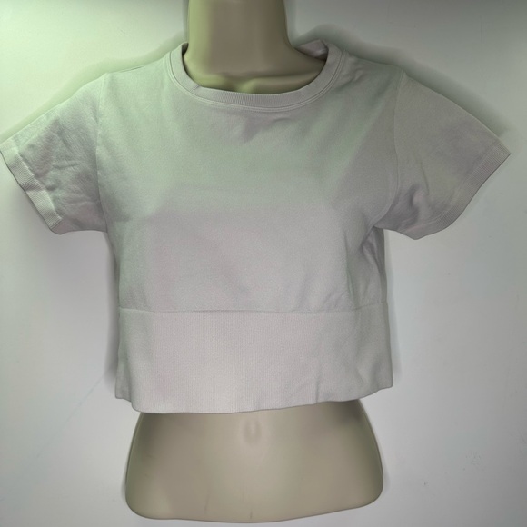 Offline by Aerie women’s cropped yoga top size medium - Picture 3 of 6